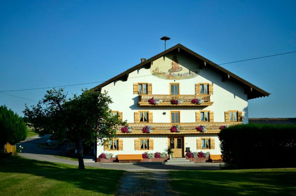 Bio Ferienhof Heiler Feldkirchen-Westerham Exterior photo