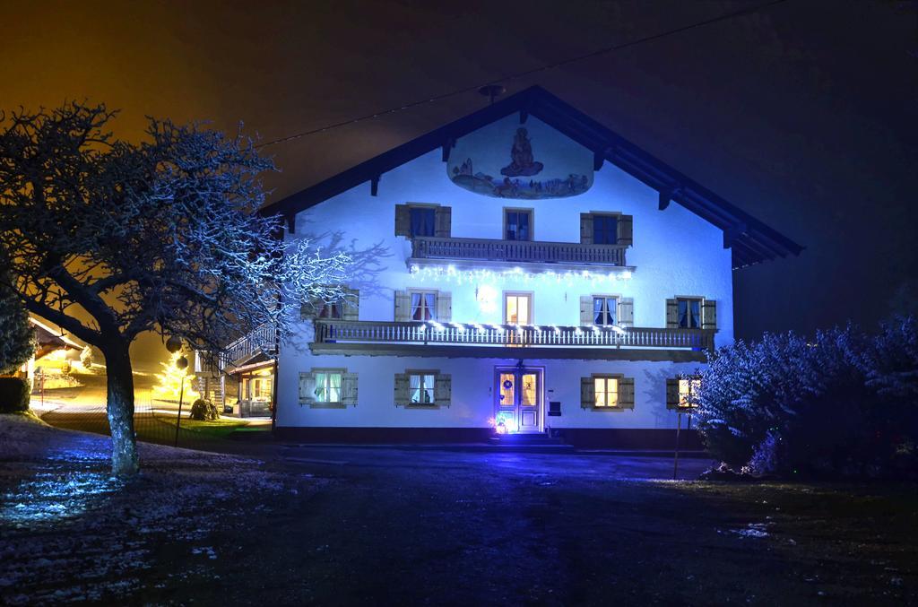 Bio Ferienhof Heiler Feldkirchen-Westerham Exterior photo